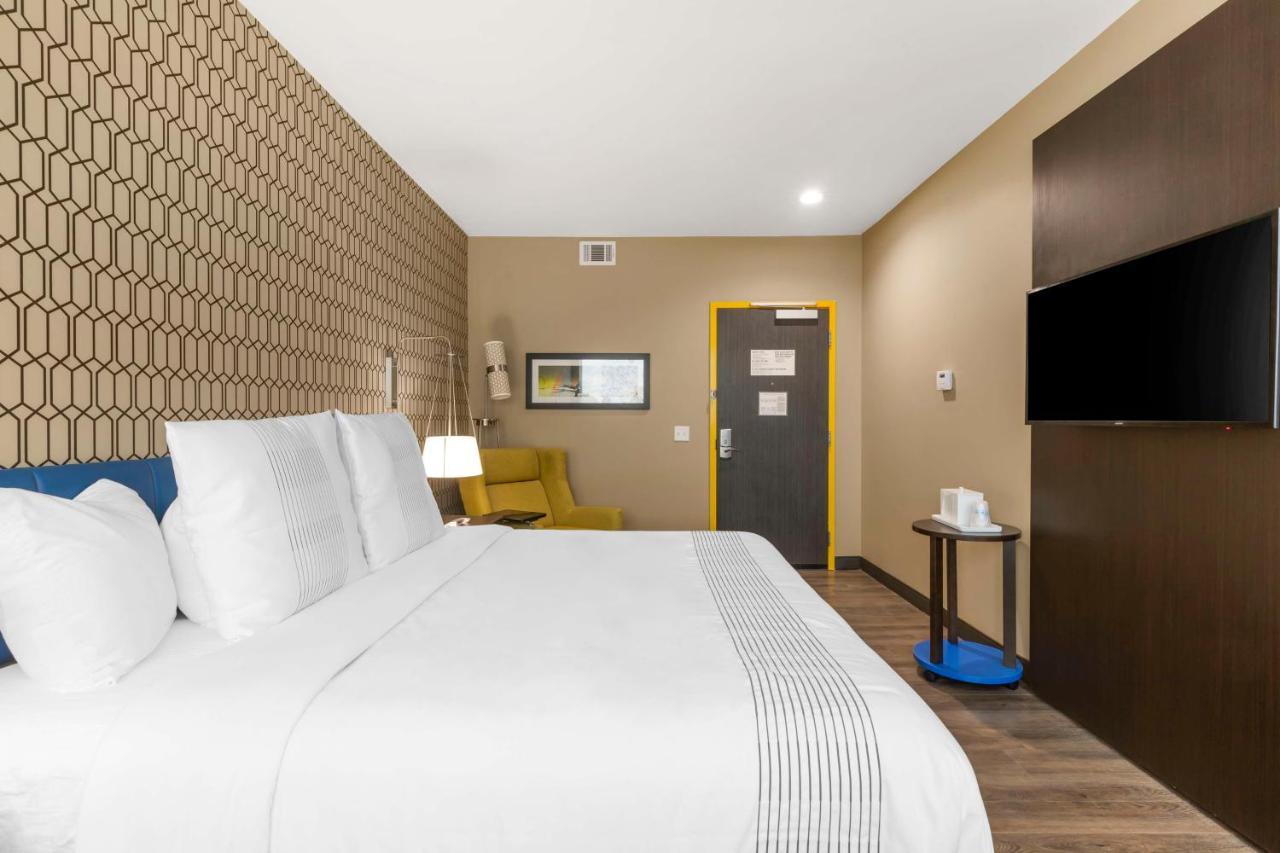 Glo Best Western Pooler - Savannah Airport Hotel Экстерьер фото