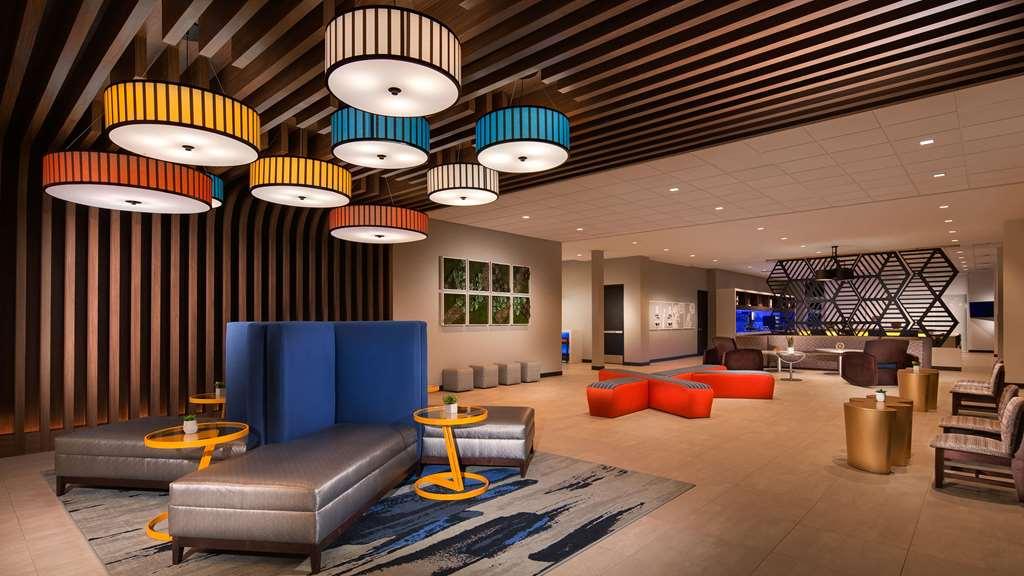 Glo Best Western Pooler - Savannah Airport Hotel Интерьер фото